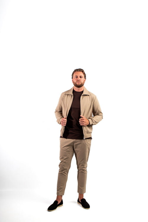 Élevé Suit